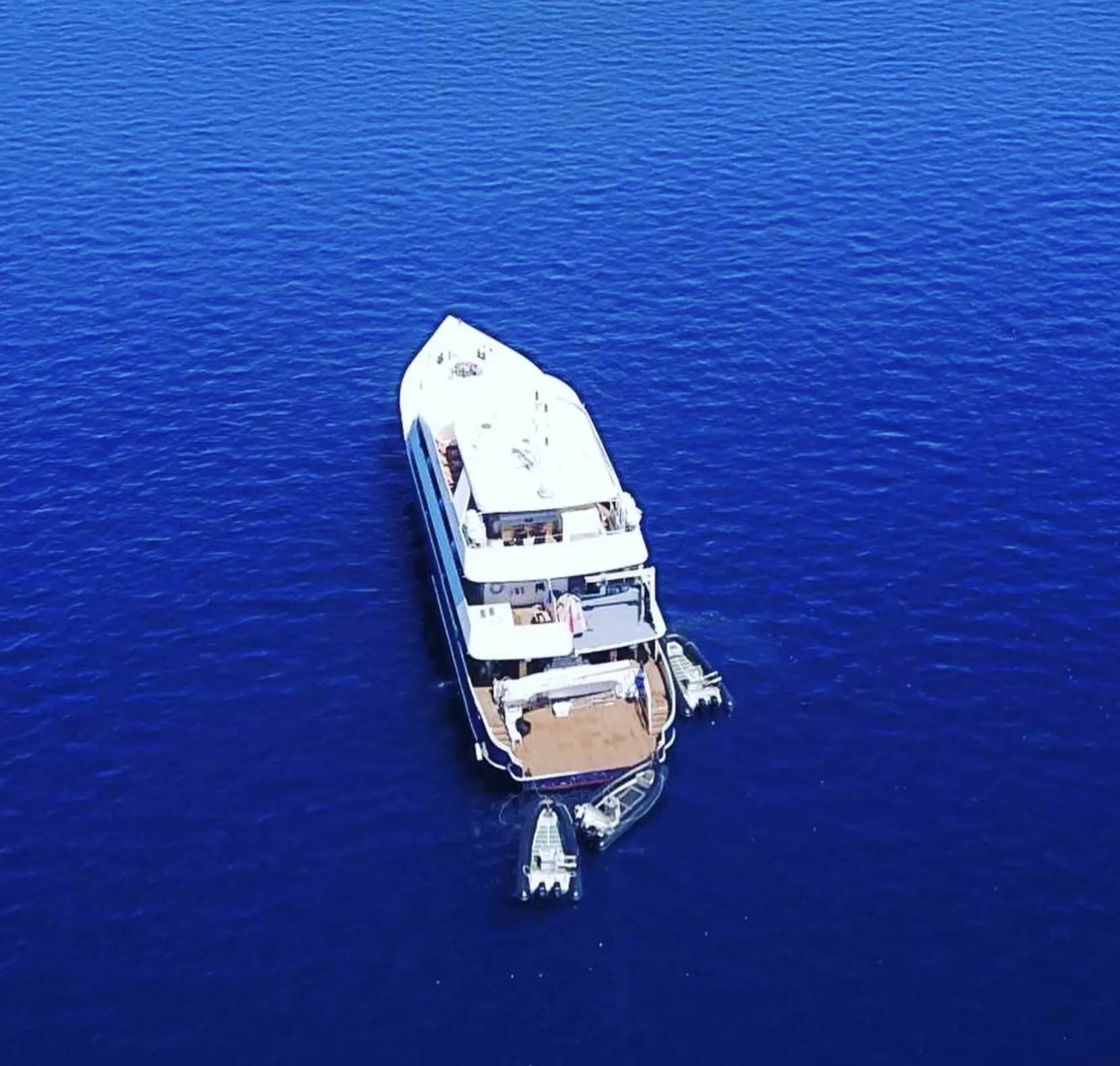 Liveaboard diving Great Barrier Reef