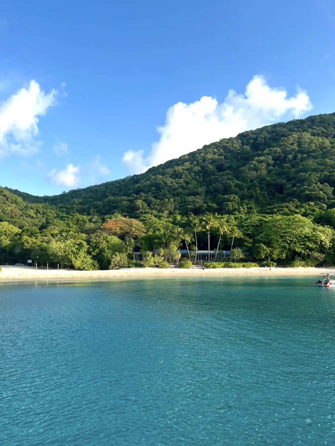 where to stay in Cairns