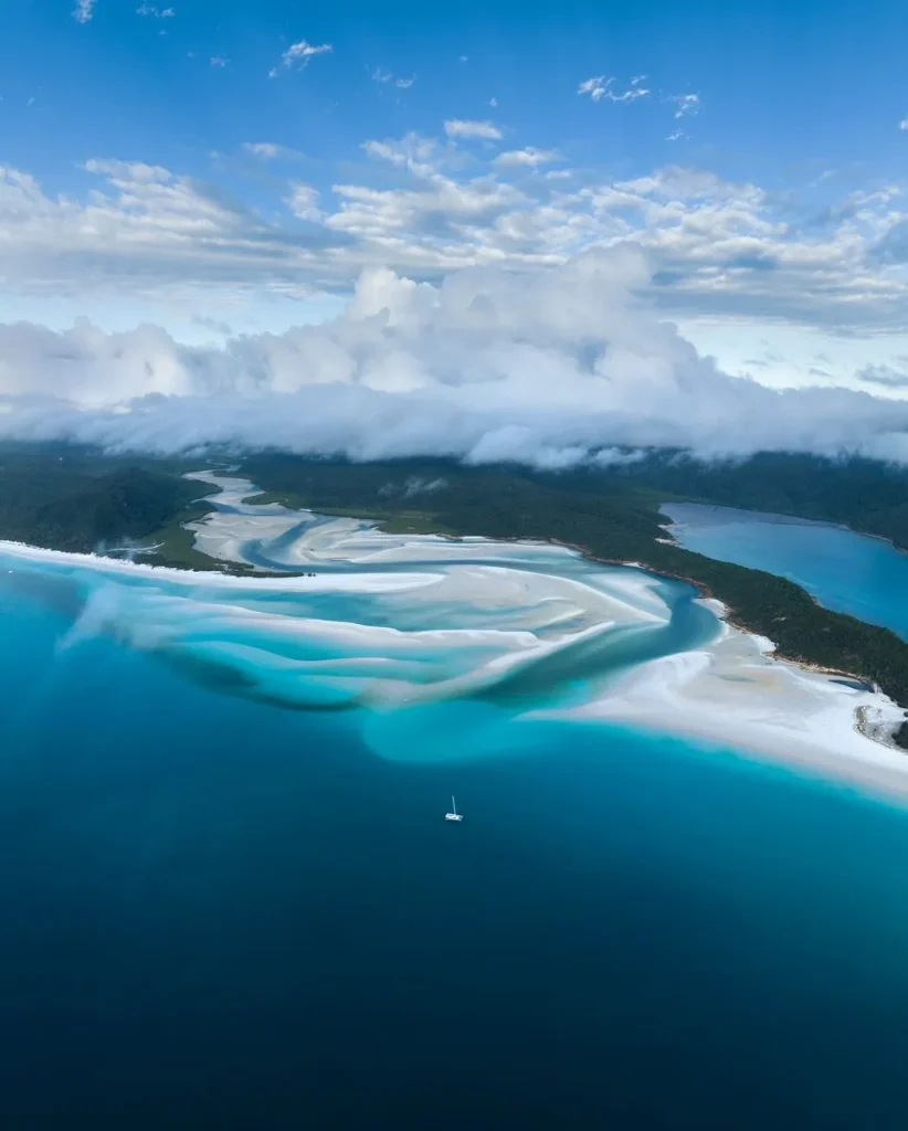 Whitsunday Islands Tour from Airlie Beach